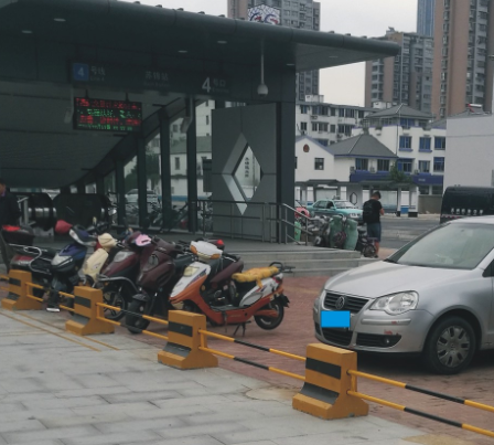 蘇州水泥隔離墩無錫水泥隔離墩常州水泥隔離墩南通水泥隔離墩 鎮(zhèn)江水泥隔離墩